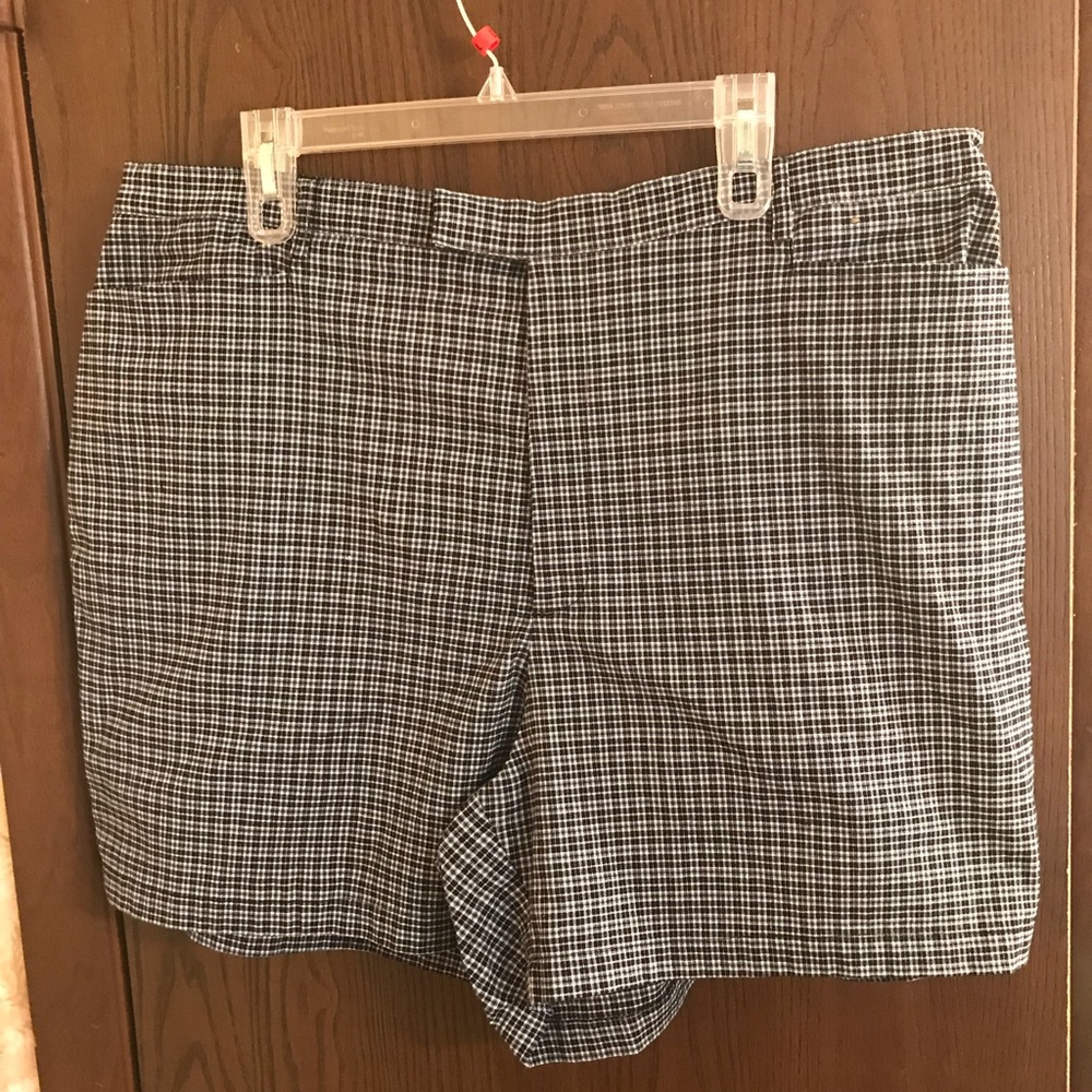 Plaid plus size shorts